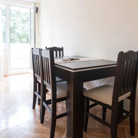 Relax In Lazur - Georgi Baev Str شقة