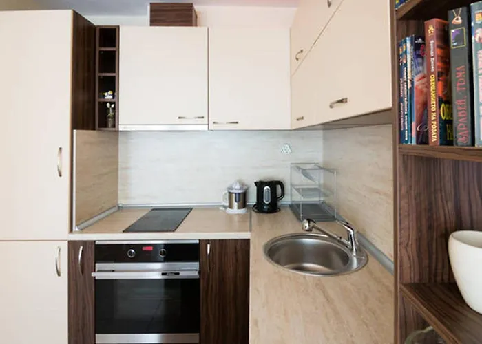 Relax In Lazur - Georgi Baev Str