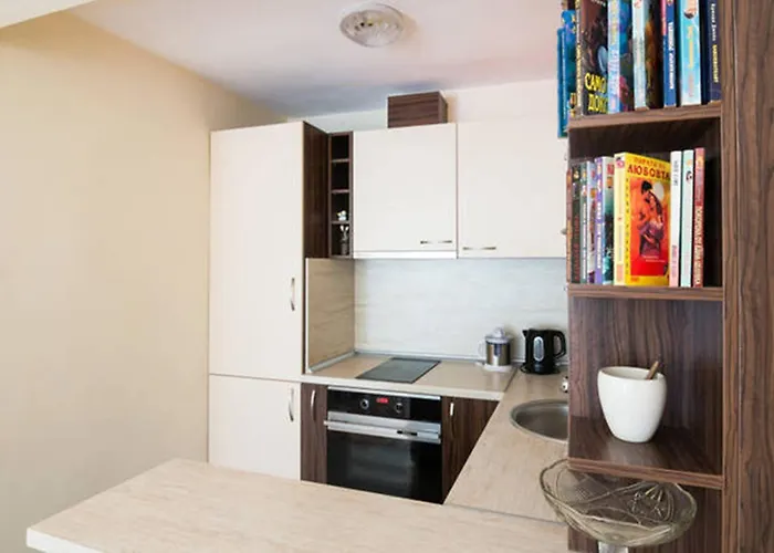 Relax In Lazur - Georgi Baev Str Апартамент *